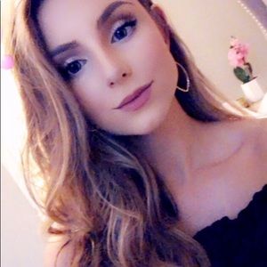 Meet your Posher, Cassie